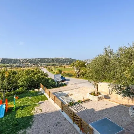 Family Friendly House With A Parking Space Kolan, Pag - 18621 別荘 *