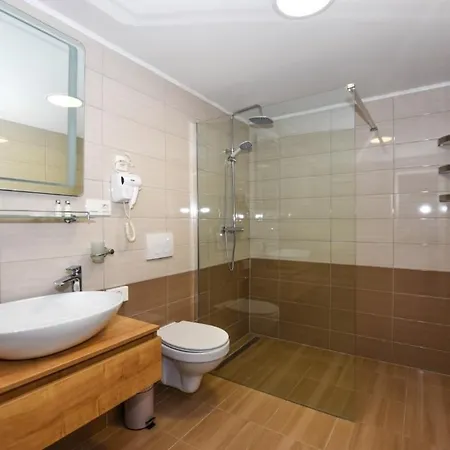 Family Friendly House With A Parking Space Kolan, Pag - 18621